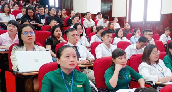 Đào tạo “Phát triển kỹ năng chơi với trẻ” cho phụ huynh