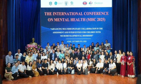 Đào tạo “Phát triển kỹ năng chơi với trẻ” cho phụ huynh