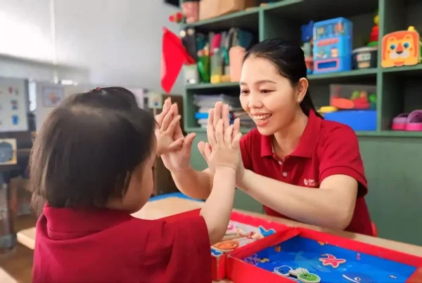 Can thiệp hành vi cho trẻ rối loạn phát triển