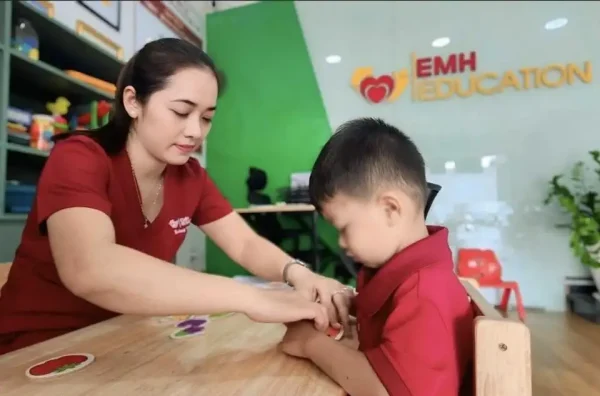 can thiệp trẻ chậm nói Biên Hòa hiệu quả