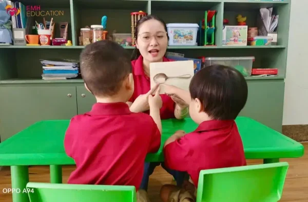 trường dạy trẻ chậm nói tại Hố Nai