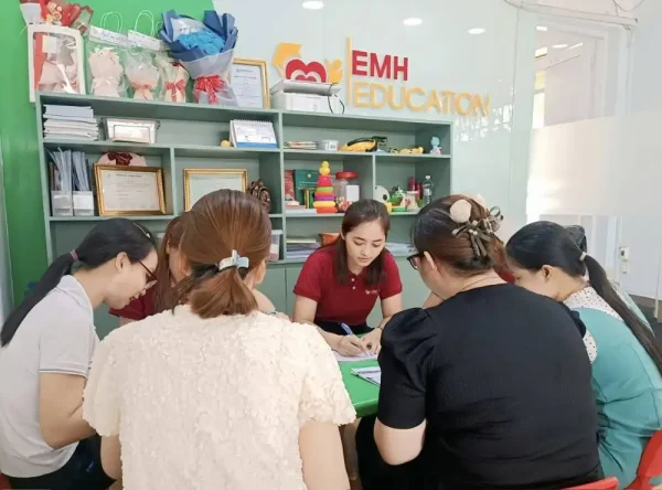 “Phụ huynh dạy trẻ chậm nói tại nhà”