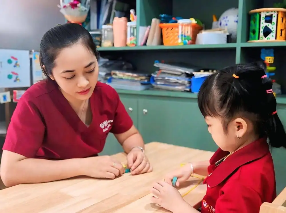 Sinh non có làm tăng nguy cơ tự kỷ không?