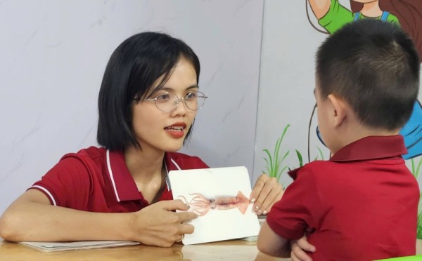 Hạn chế thiết bị cho trẻ chậm nói