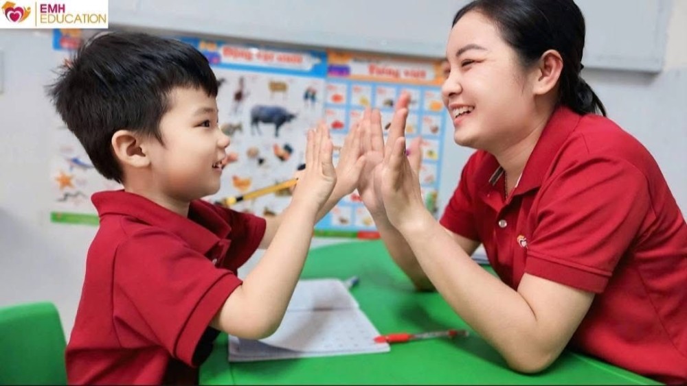 Khi nào nên can thiệp trẻ tự kỷ?