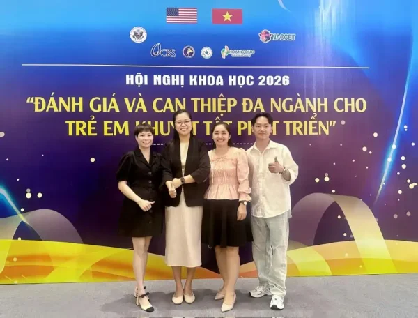 Can thiệp đa ngành cho trẻ tự kỷ – EMH tham dự hội thảo Đồng Nai